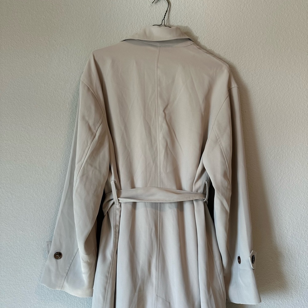 Meshki Keily Super Oversized Trench Coat - Picture 4 of 7
